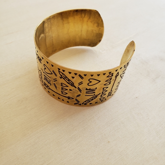 Vintage gold tone cuff Bracelet - Picture 2 of 8